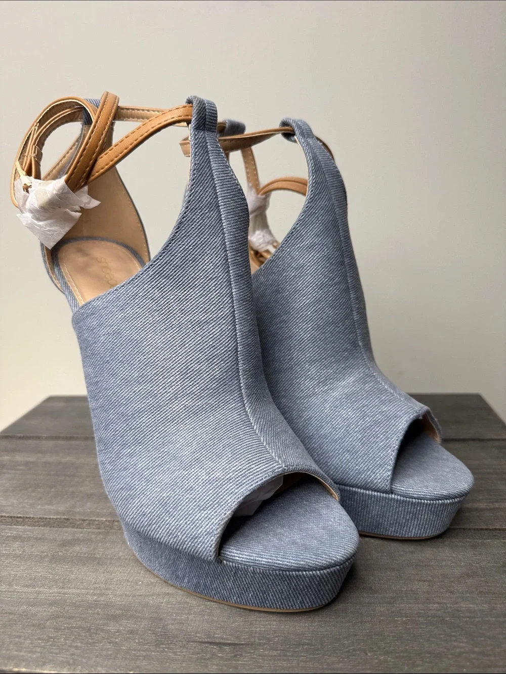 Shoe Dazzle Light Blue Denim Platform Ankle-Tie Stilettos